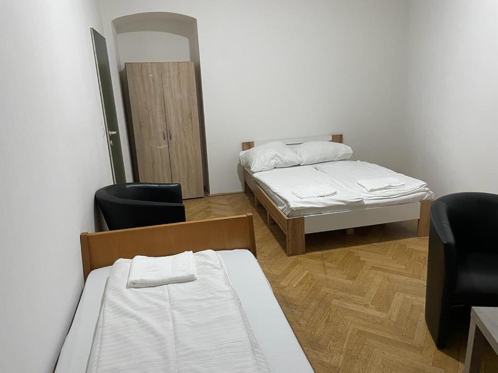 Easybook-In Hotel Wenen Buitenkant foto